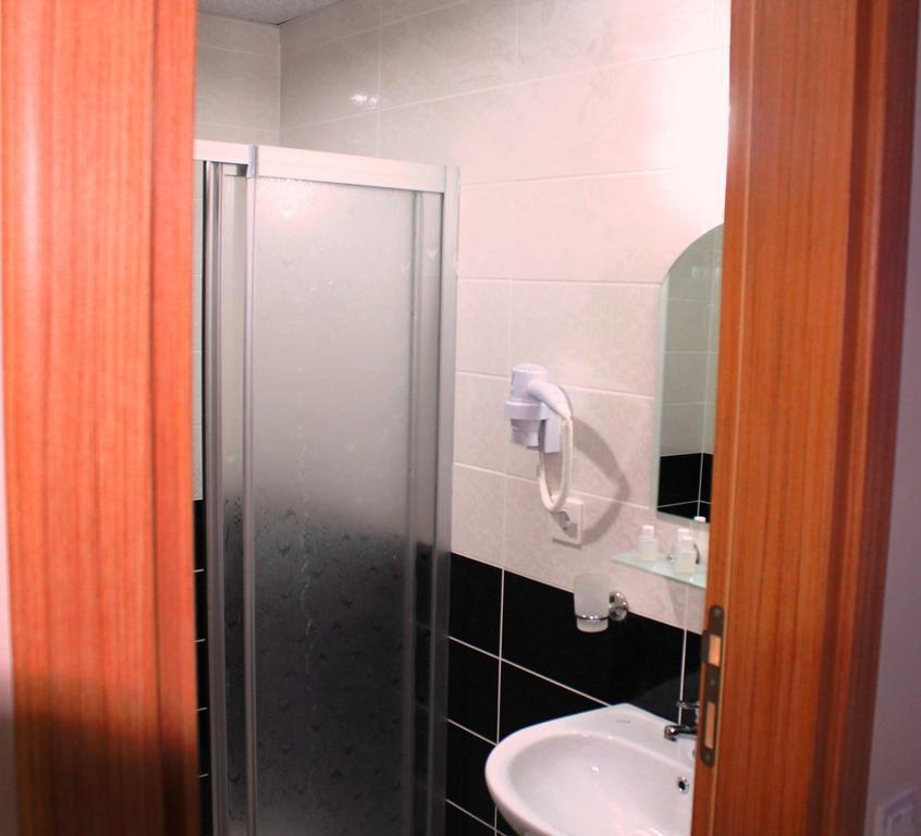 Avcilar Inci Hotel Стамбул Экстерьер фото